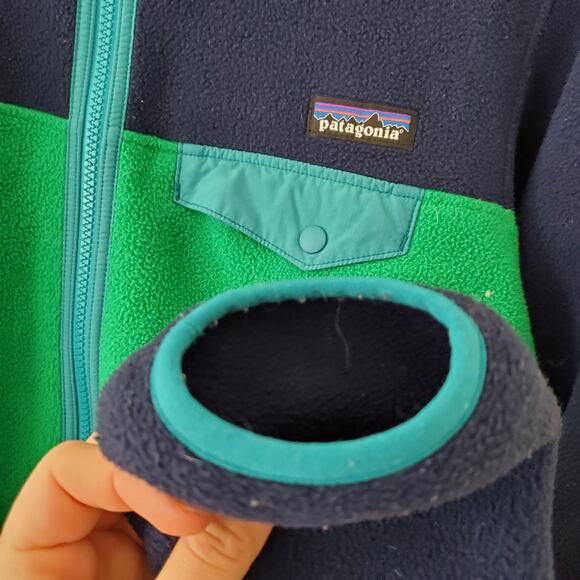 Patagonia Full Zip Snap-T Fleece Jacket in Navy - Picture 6 of 8